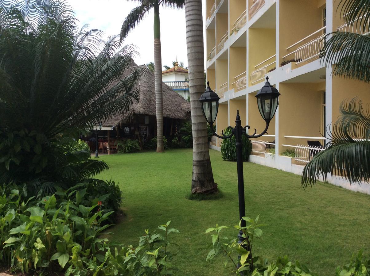 דאר א-סאלאם Giraffe Ocean View Hotel מראה חיצוני תמונה
