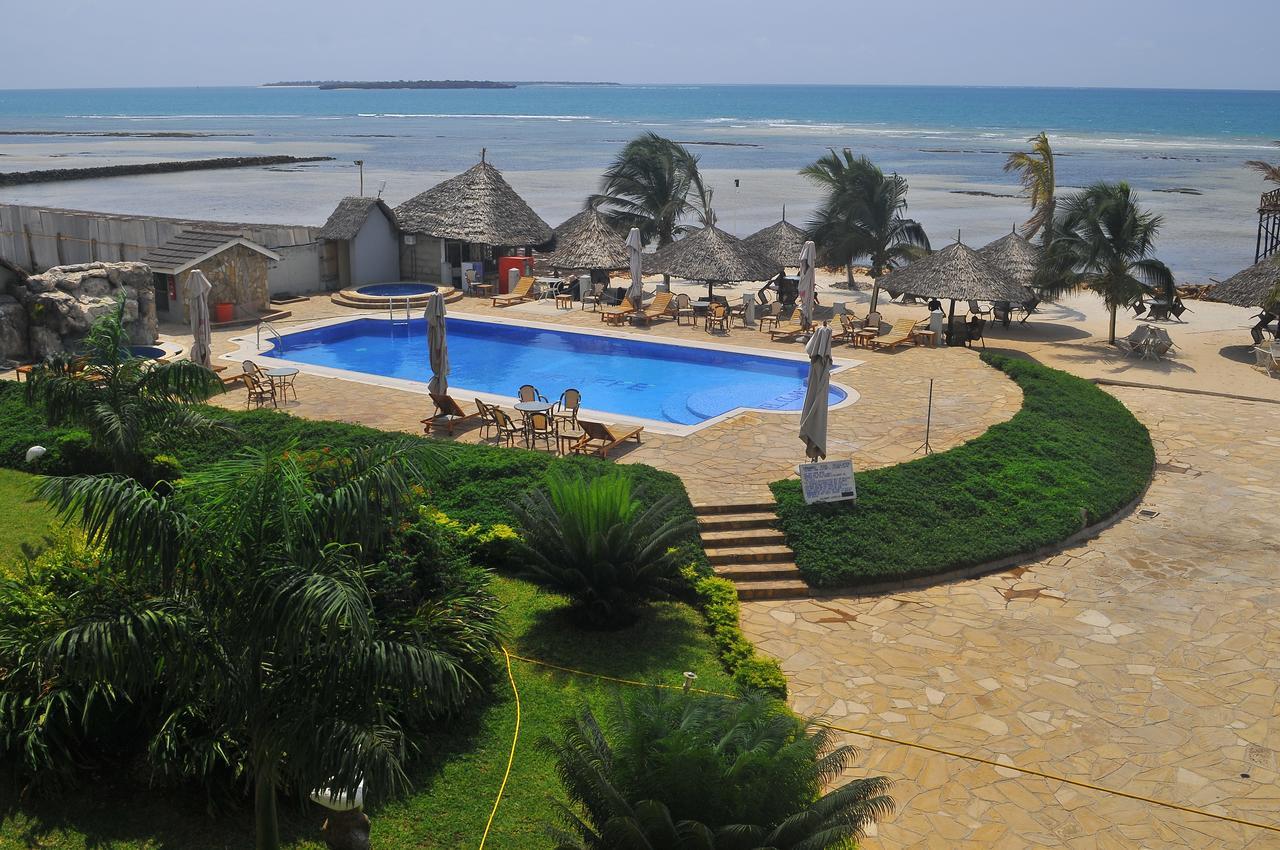 דאר א-סאלאם Giraffe Ocean View Hotel מראה חיצוני תמונה